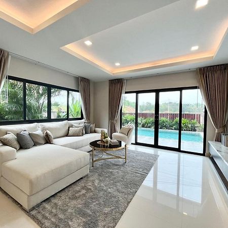 Southern Peak Pool Villa Huay Yai Pattaya Ban Huai Yai Buitenkant foto