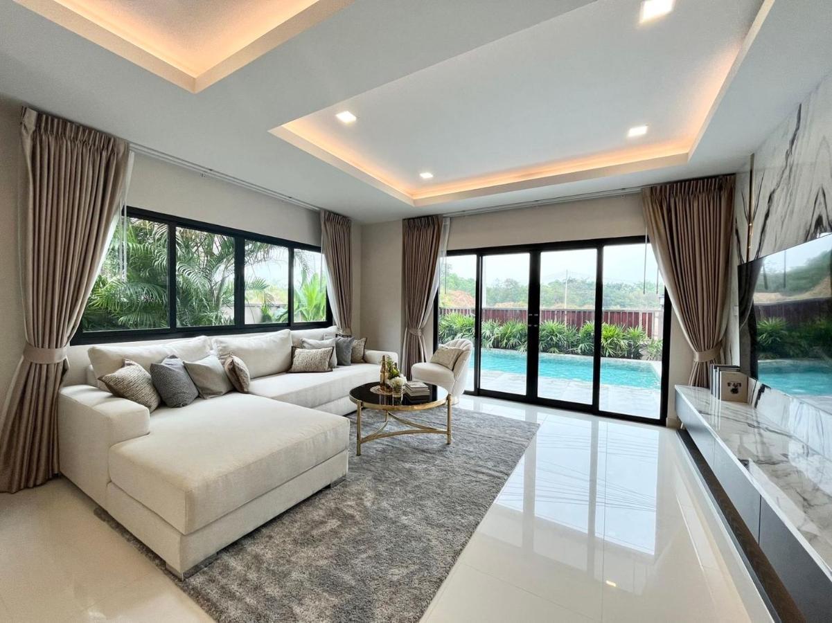 Southern Peak Pool Villa Huay Yai Pattaya Ban Huai Yai Buitenkant foto