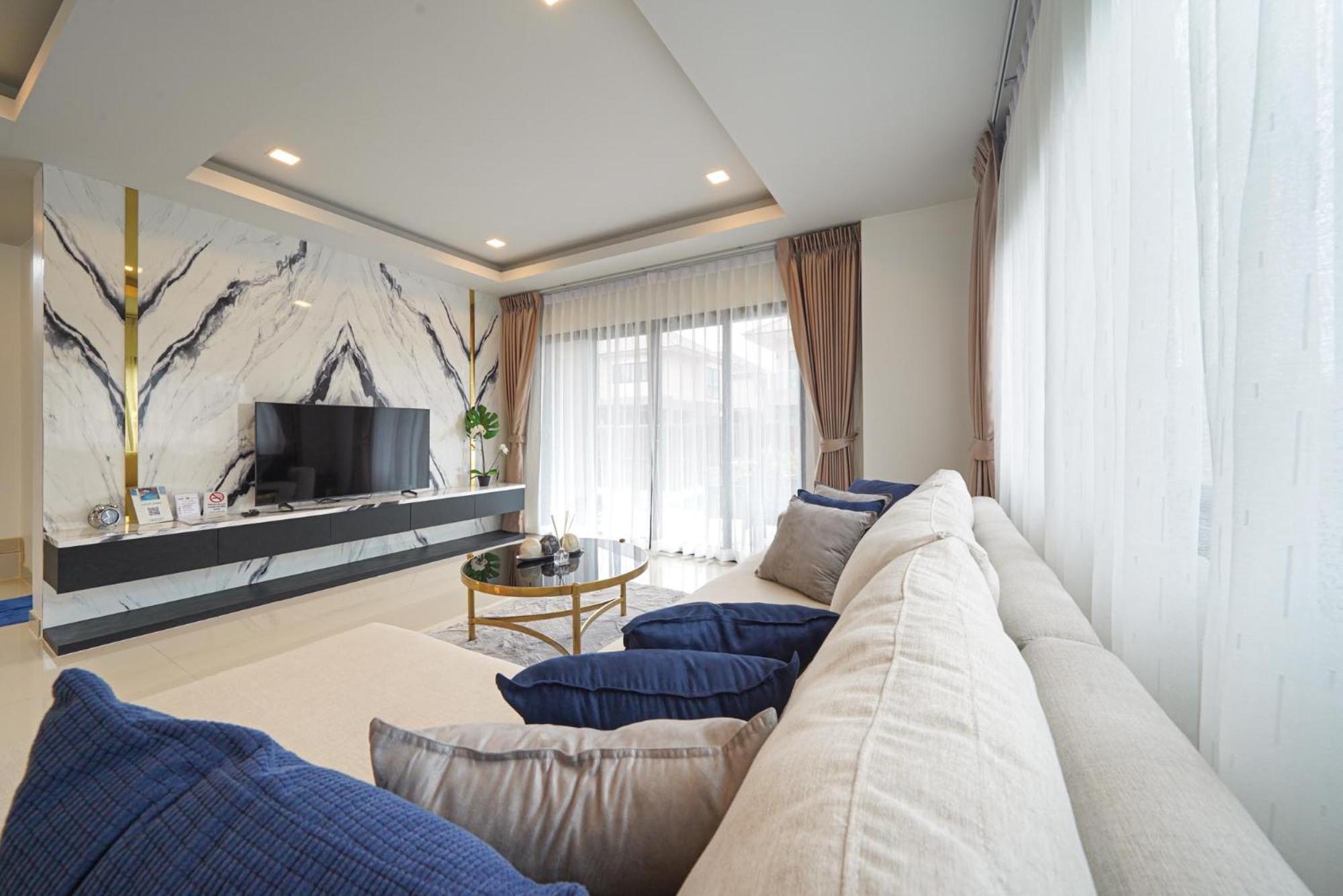 Southern Peak Pool Villa Huay Yai Pattaya Ban Huai Yai Buitenkant foto