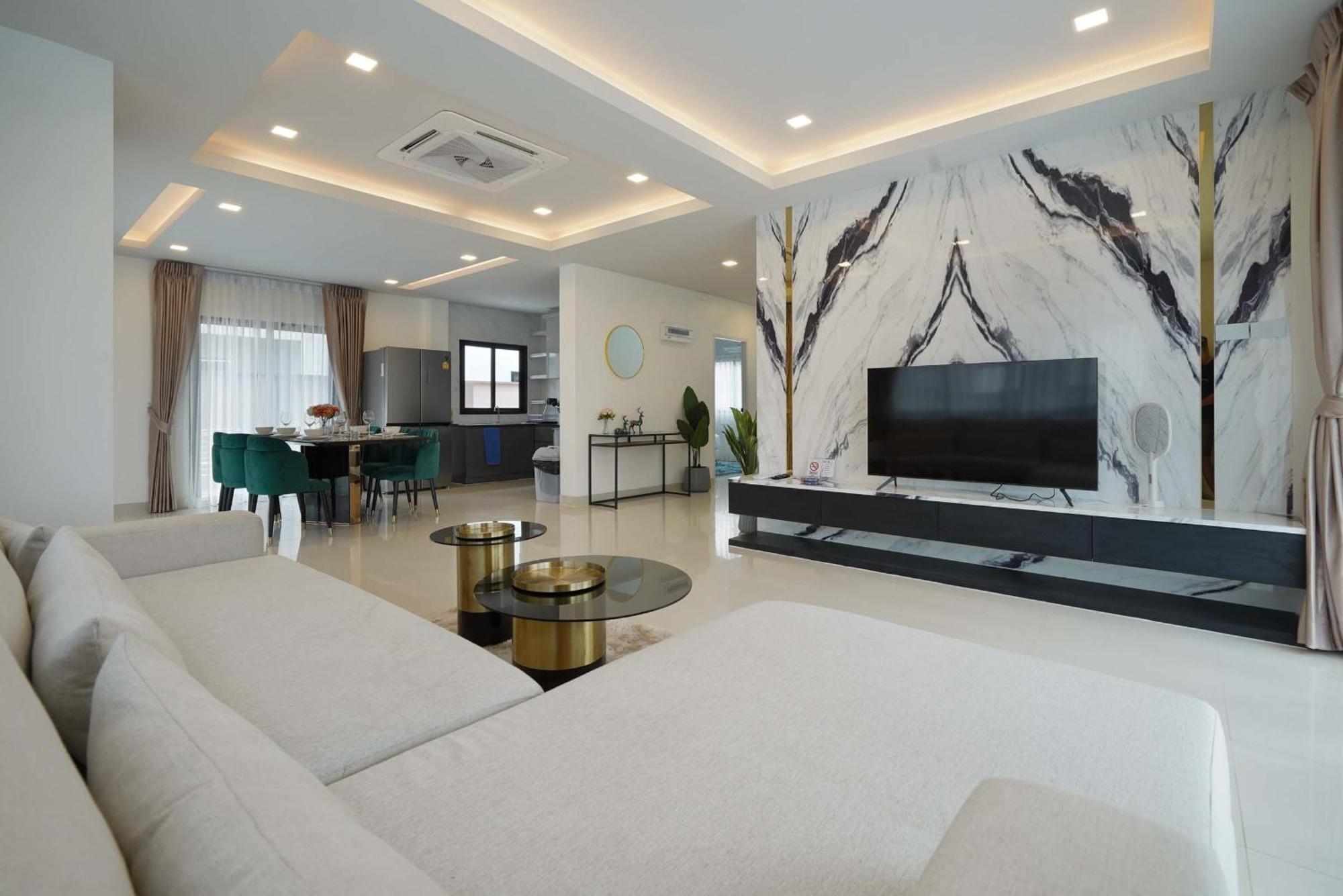 Southern Peak Pool Villa Huay Yai Pattaya Ban Huai Yai Buitenkant foto