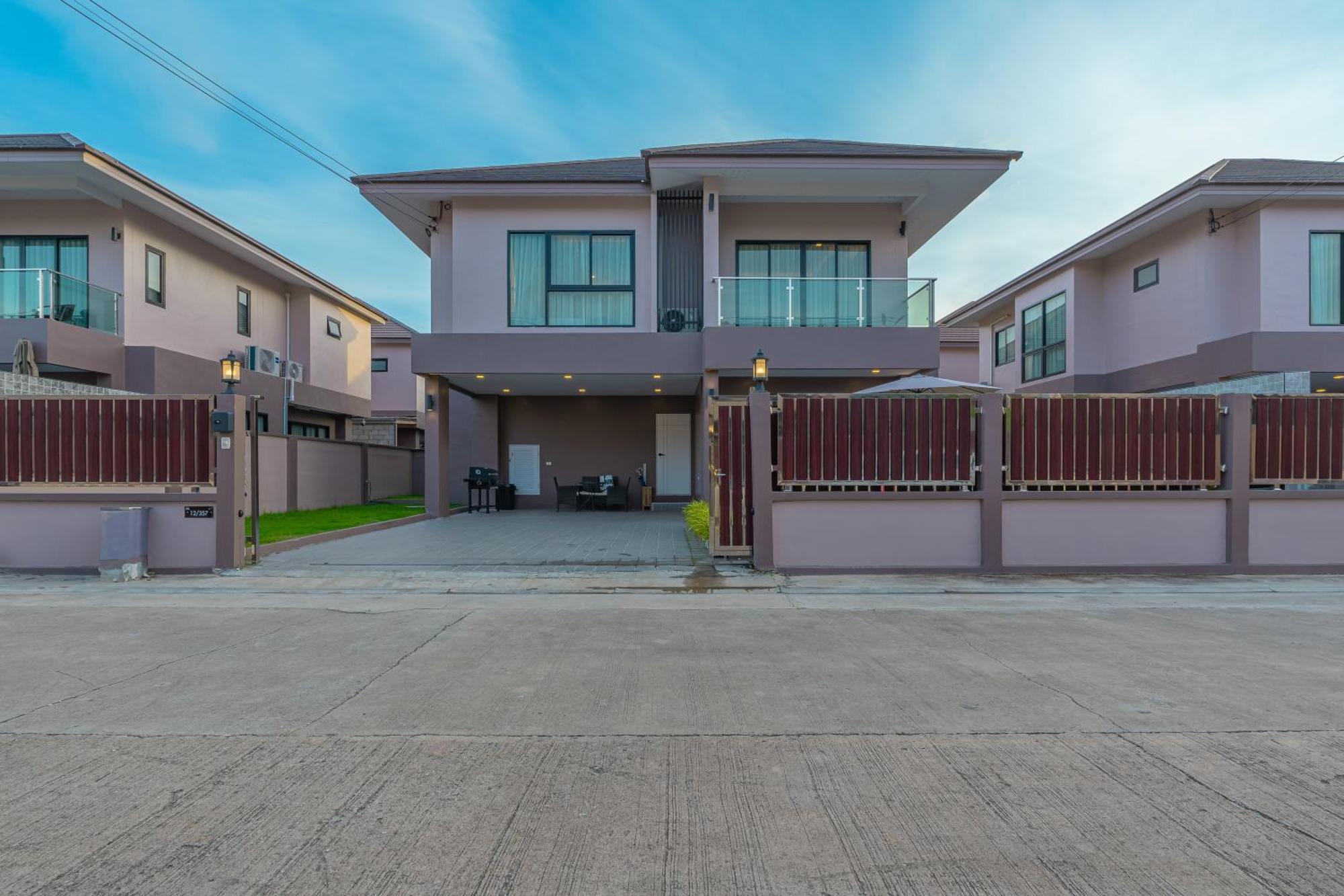 Southern Peak Pool Villa Huay Yai Pattaya Ban Huai Yai Buitenkant foto